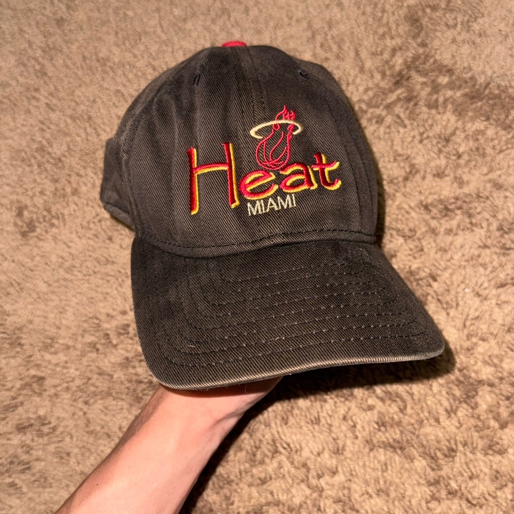 New Era Vintage Miami Heat Cap 1990s